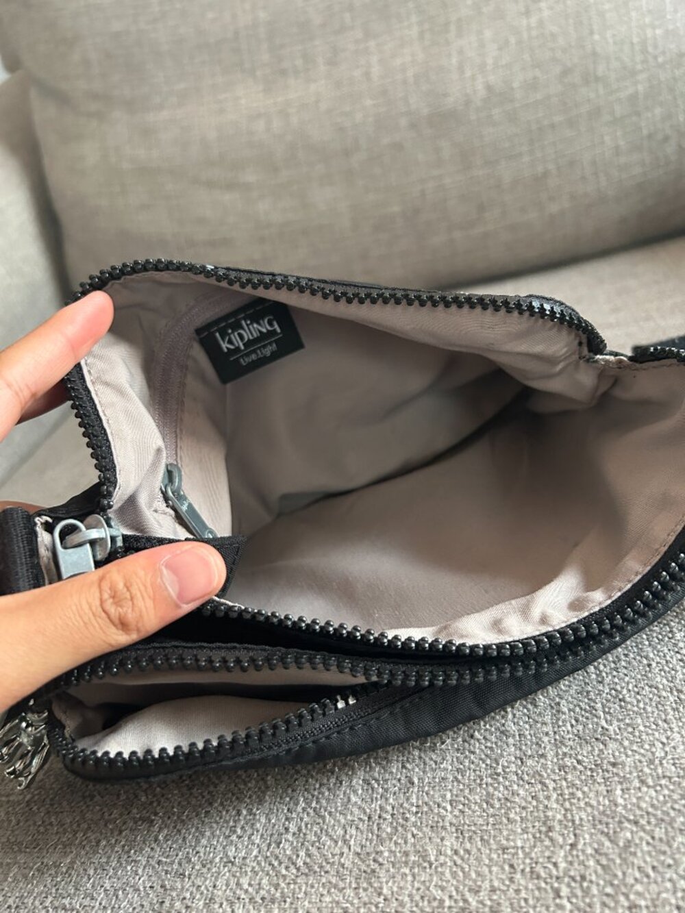 Kipling Black Nylon Crossbody Shoulder Bag Silver-Tone Monkey Keychain *Stains* - Picture 5 of 13